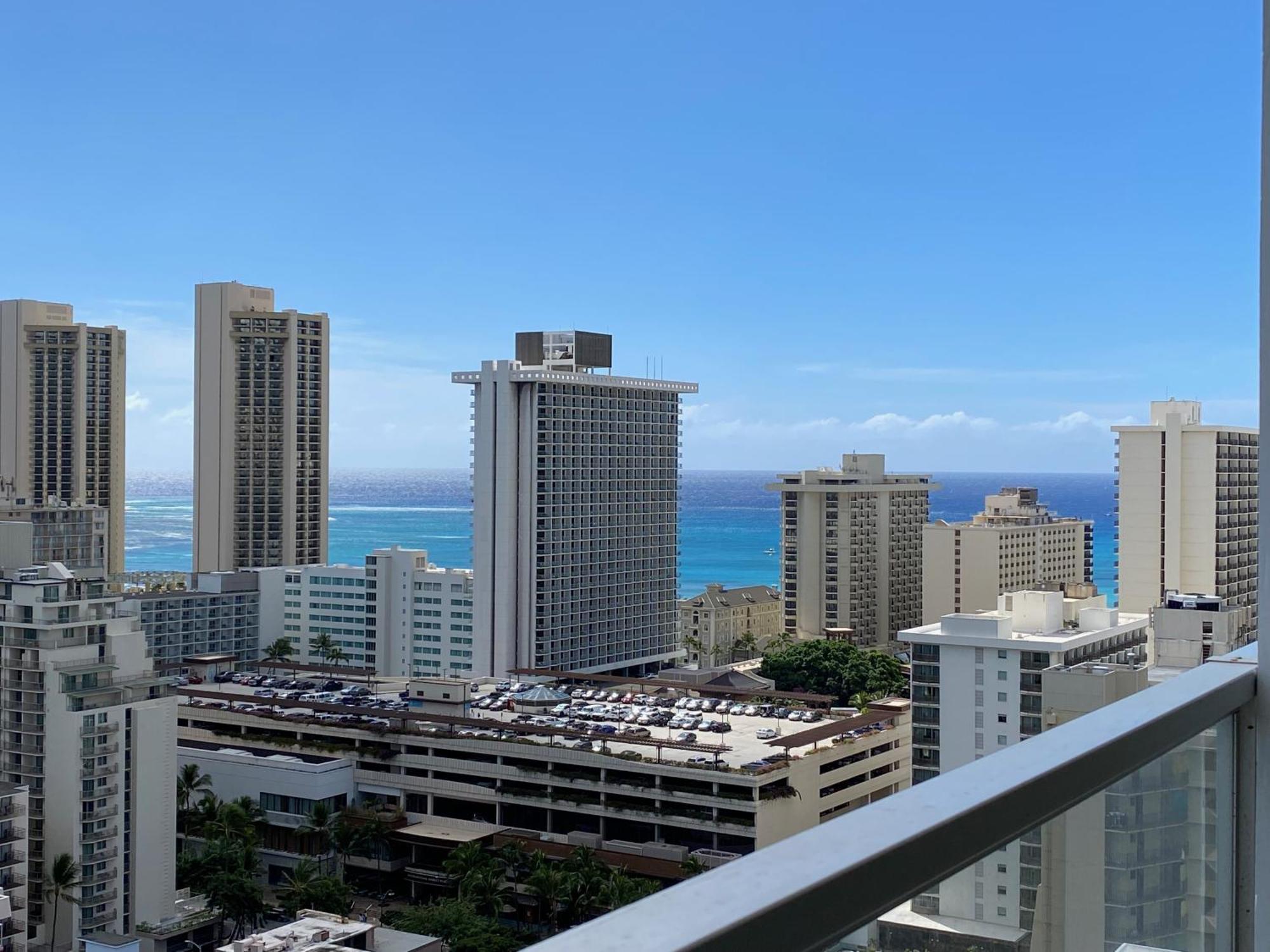 Amazing View Waikiki 28th Floor 1br Family And Group Apartment